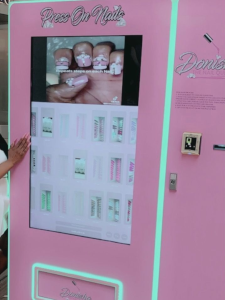 Cosmetic vending machine